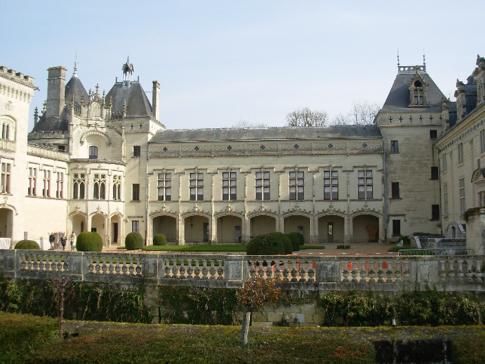 Vue de la partie en surface du chateau de
                brz.